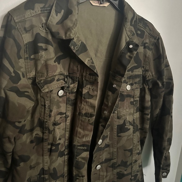 Long Camo Ripped Jean Jacket - Picture 3 of 3